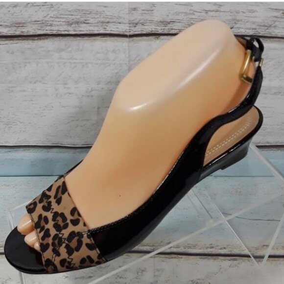 Ellen Tracy Patent Sling Back Wedge Heel Sandal - Picture 5 of 6